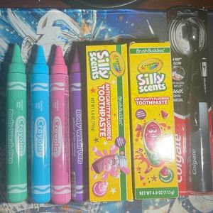 NWOT CRAYOLA BODY WASH AND TOOTHPASTE BUNDLE